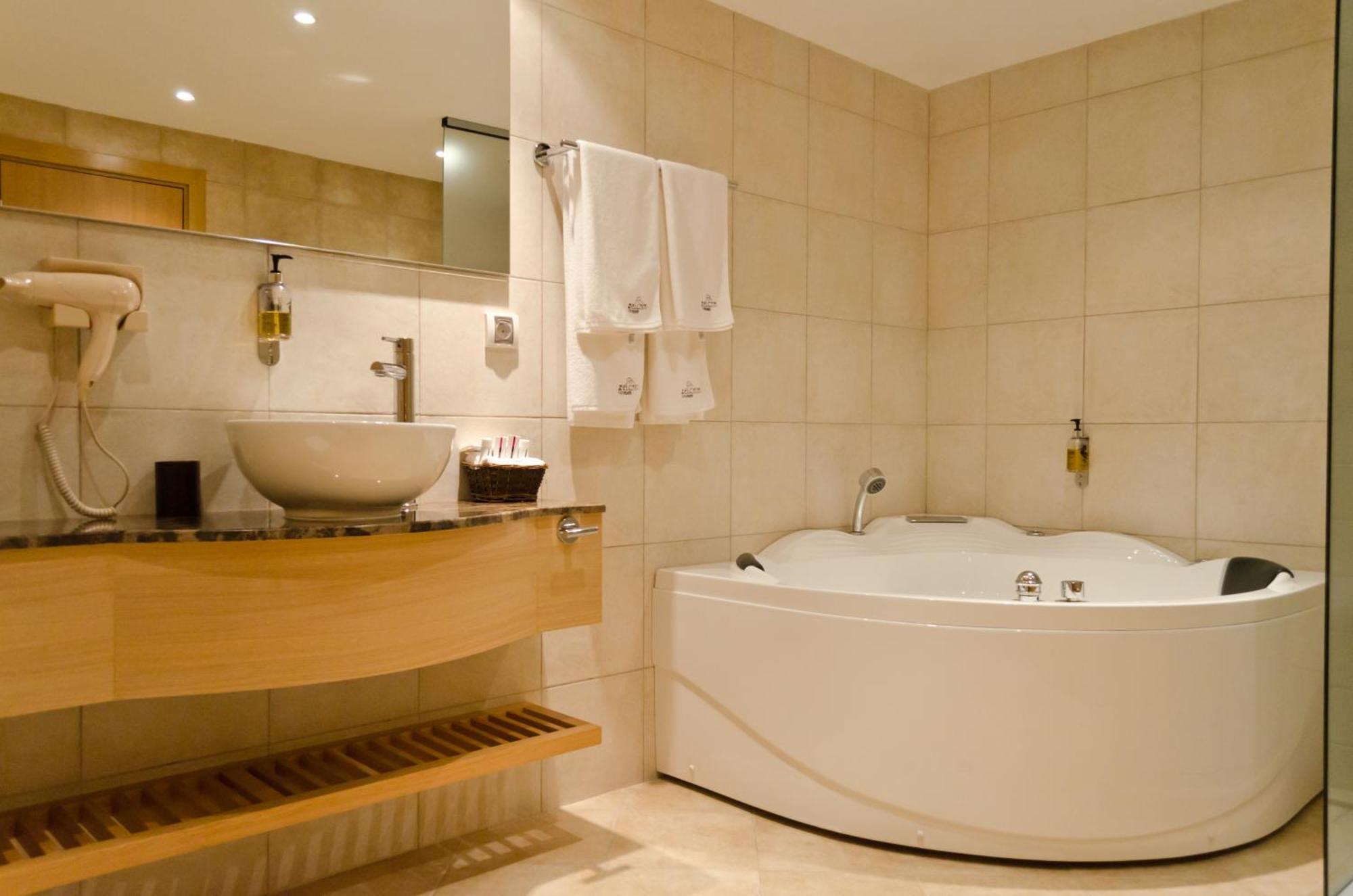 Belchin Garden Spa&Wellness ภายนอก รูปภาพ